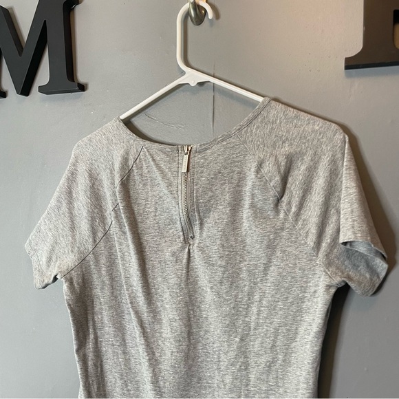 Michael Kors Gray zipper back short sleeve tshirt Women's Top size medium - Picture 8 of 10